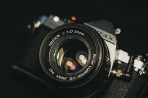 camera that looks like Pentax 645Z